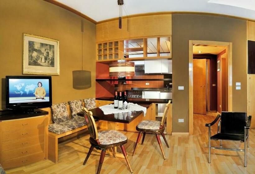 استودیوی استاندارد, Residence Adler