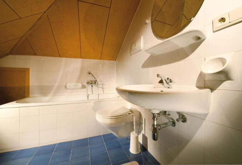 آپارتمان 2 خوابه, Residence Adler
