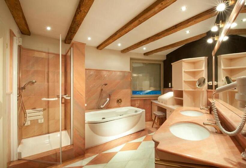 آپارتمان 1 خوابه با تراس, Residence Adler