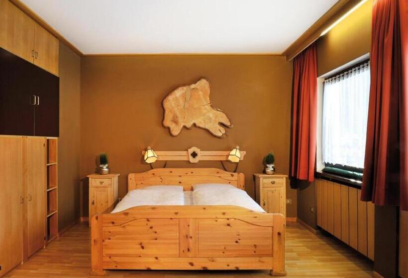 آپارتمان 1 خوابه, Residence Adler