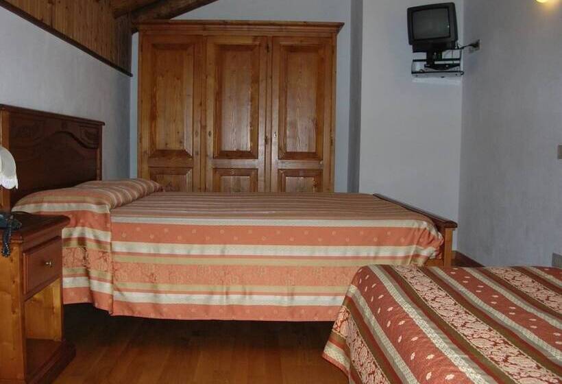 استودیو استاندارد با چشم‌انداز کوهستان, Residence Oberteil