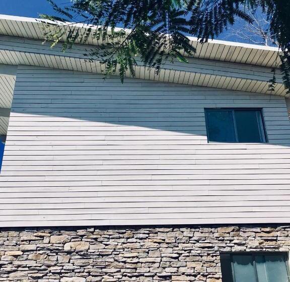 اتاق لوکس با چشم‌انداز دریا, Akwa Resorts Ocean View