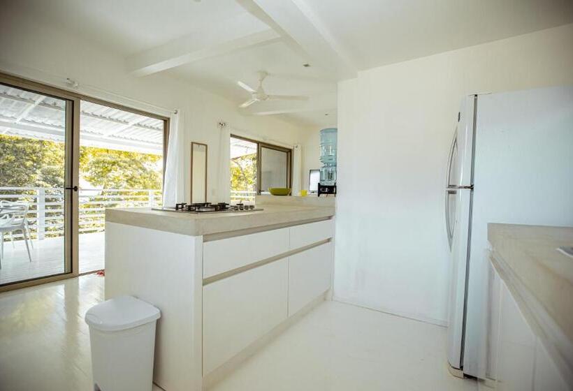 استودیوی استاندارد با چشم‌انداز دریا, Akwa Resorts Ocean View