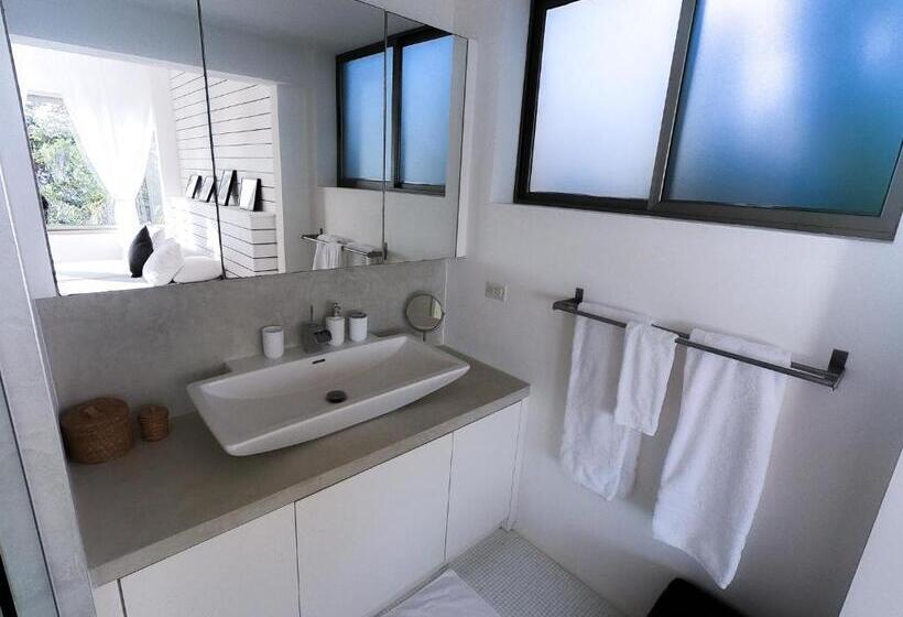 اتاق لوکس با چشم‌انداز دریا, Akwa Resorts Ocean View
