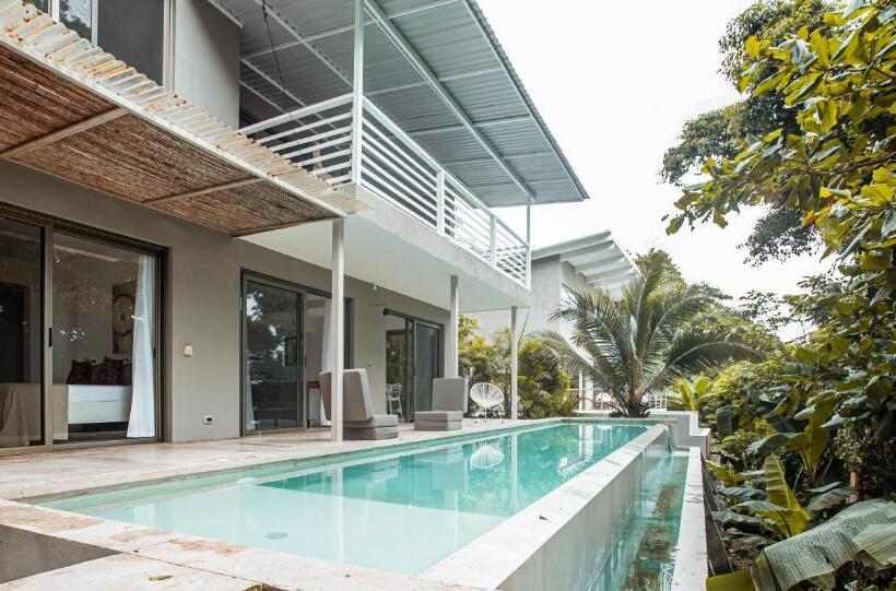 آپارتمان 1 خوابه همکف, Akwa Resorts Ocean View