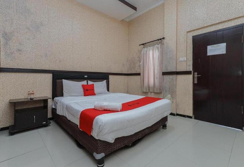 اتاق لوکس, Reddoorz Plus Near Museum Angkut Batu 4