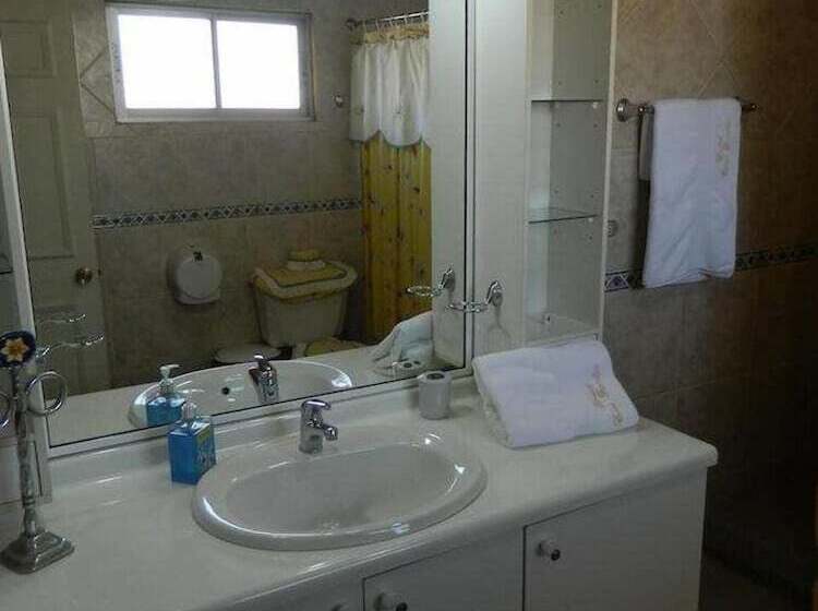 اتاق استاندارد, Hostal Casa Familia