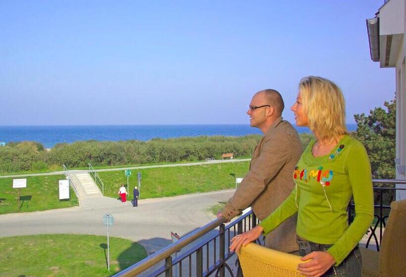 اتاق لوکس با بالکن و چشم‌انداز دریا, Pension Strandschloss Arielle
