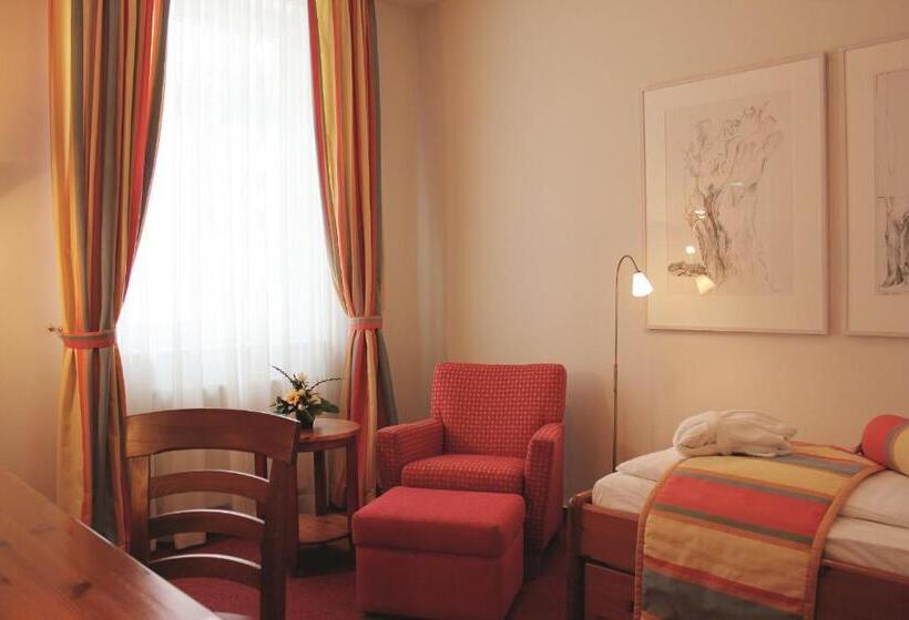 اتاق استاندارد یک نفره, Pension Strandschloss Arielle
