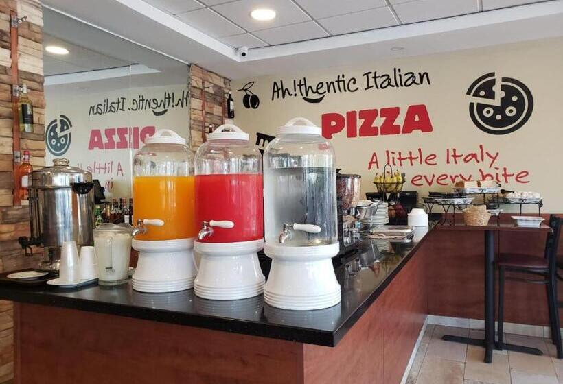 اتاق لوکس, Arecibo Inn