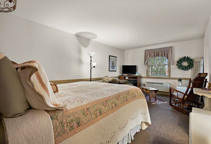 استودیوی استاندارد, Country Living Inn