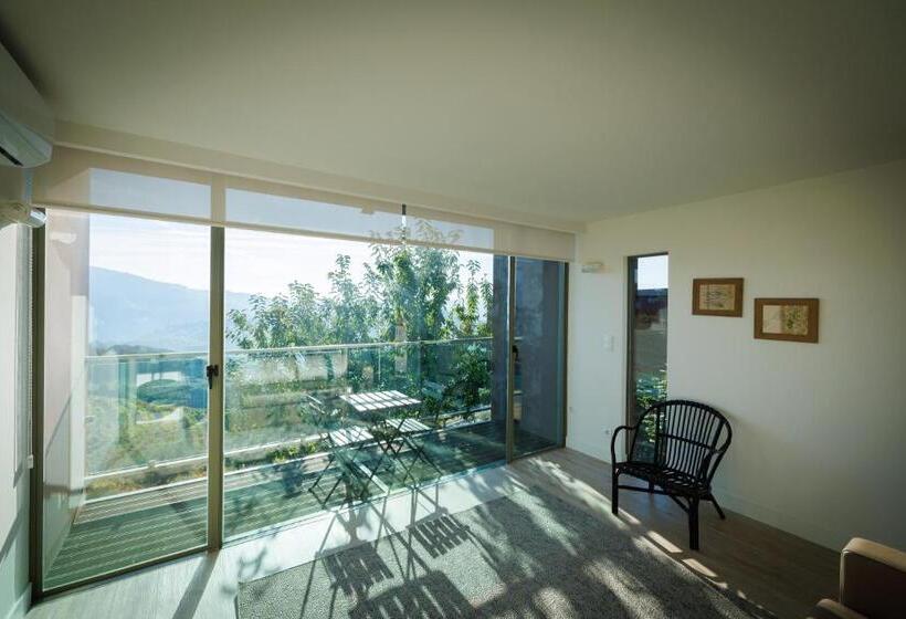 سوییت جونیور با بالکن, Vila Marim Country Houses