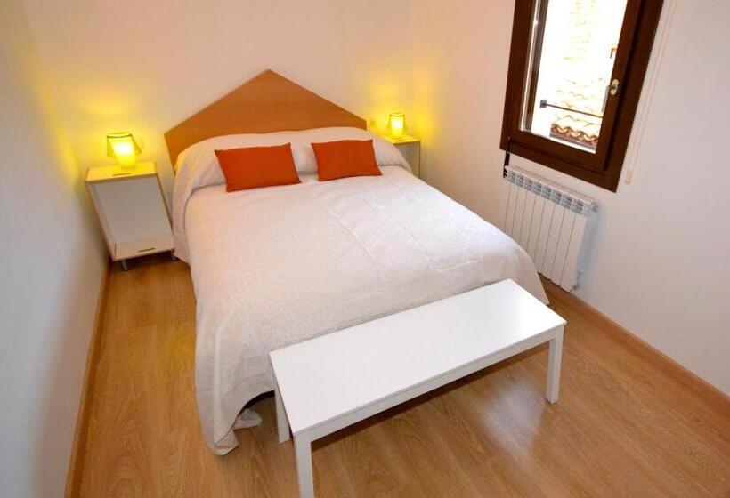 آپارتمان 2 خوابه, La Casa De Las Aldeas