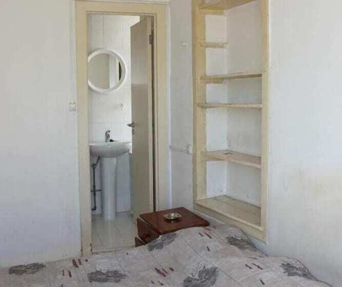 اتاق استاندارد با سرویس بهداشتی مشترک, Viriato Rooms