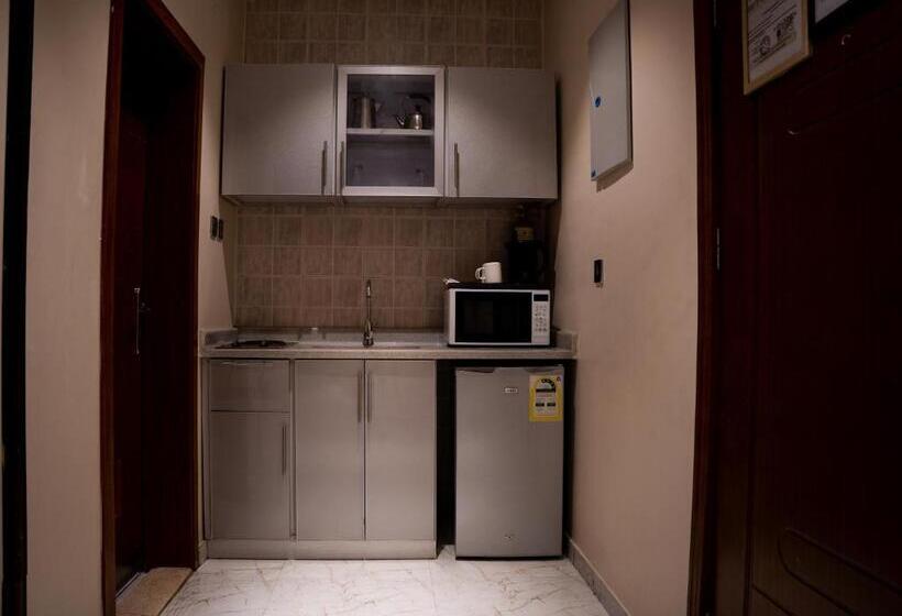 استودیوی استاندارد, Toot House Alqaim