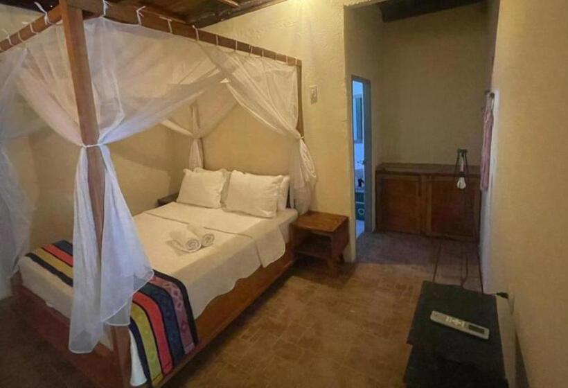 اتاق استاندارد چهار تخته, Finca Escondida