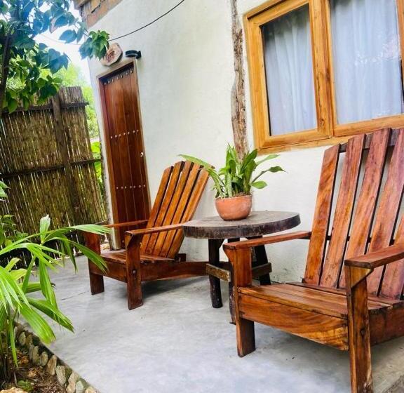 اتاق استاندارد چهار تخته, Finca Escondida