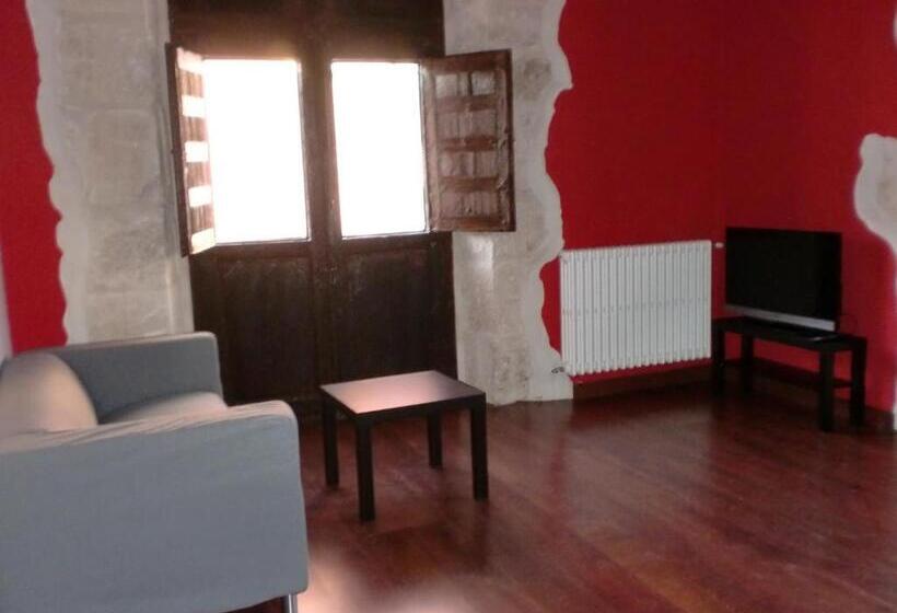 سوئیت با بالکن, La Posada De Pesquera