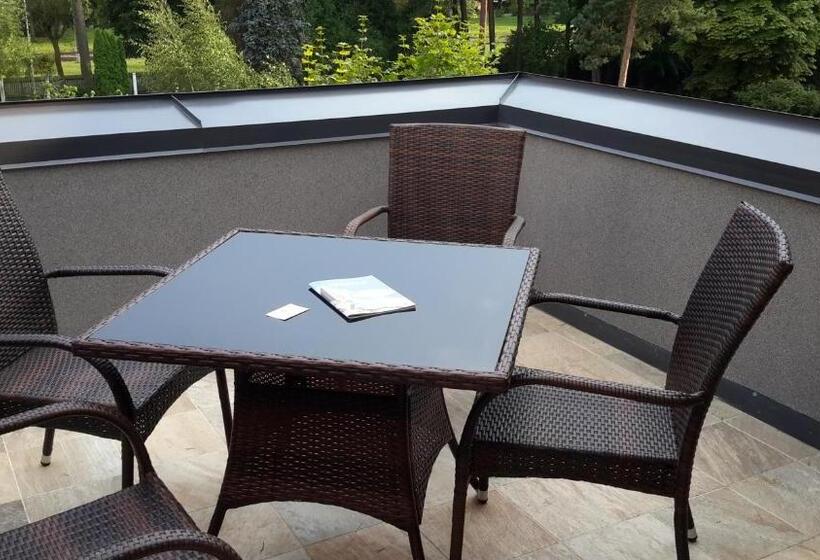 آپارتمان 2 خوابه با تراس, Katrin Apartments