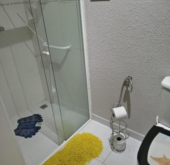 استودیو استاندارد با چشم‌انداز استخر, Panoramica Residencial