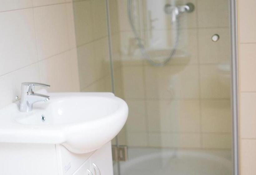 آپارتمان لوکس 2 خوابه, Apartman Diófa