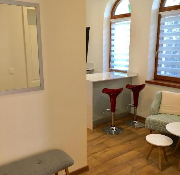 آپارتمان 1 خوابه, Apartman Diófa