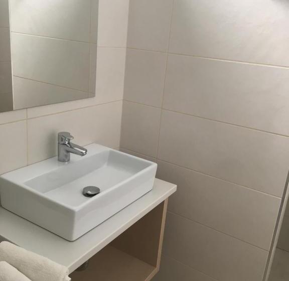 آپارتمان 2 خوابه, Apartman Diófa