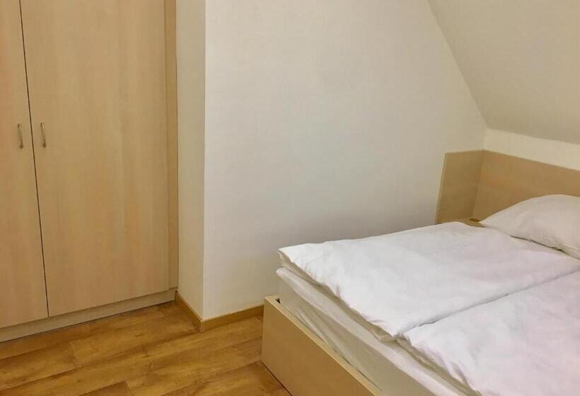 استودیوی استاندارد, Apartman Diófa