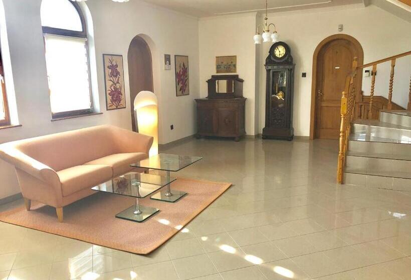 اتاق استاندارد, Apartman Diófa