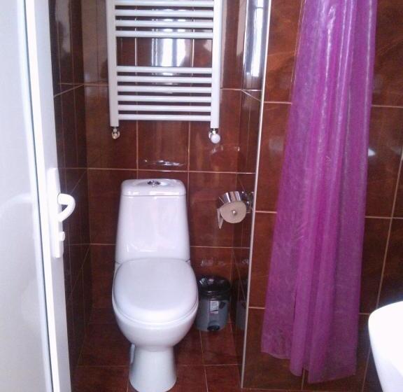 اتاق استاندارد سه نفره, Chicho Guesthouse