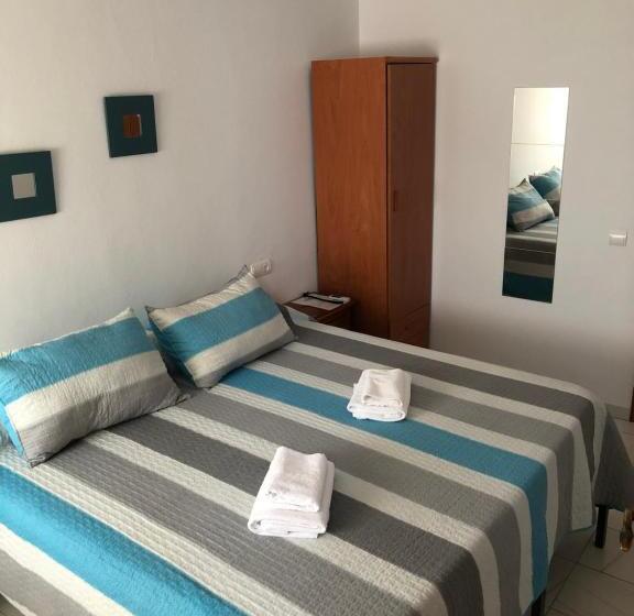 اتاق لوکس, Ochomin Hostel