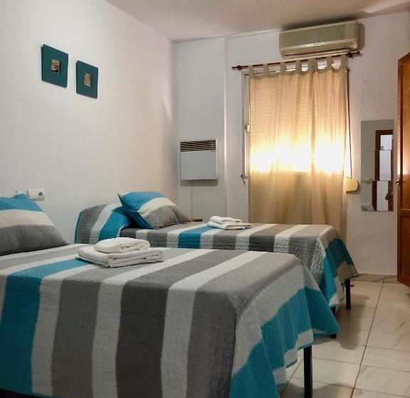 اتاق لوکس, Ochomin Hostel