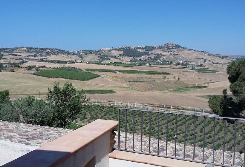 اتاق استاندارد با بالکن, Agriturismo Raffo