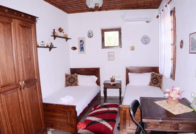 اتاق استاندارد با چشم‌انداز شهر, Guesthouse Alvaro Kadiu