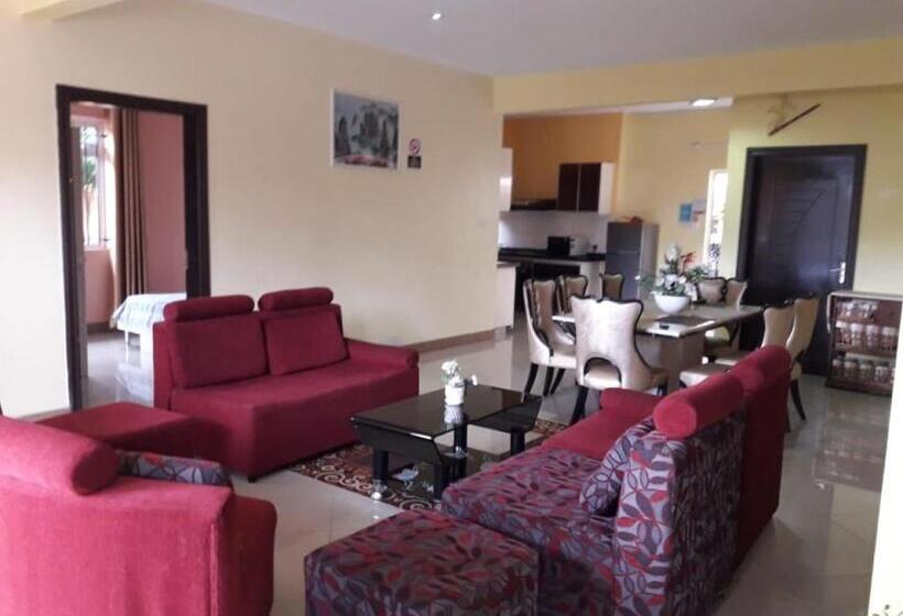 آپارتمان 1 خوابه با چشم‌انداز استخر, Niv Villa