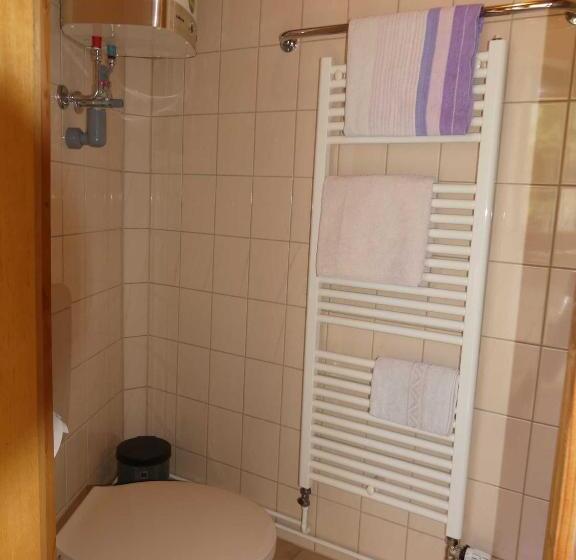 اتاق استاندارد, Pension Holzerstube