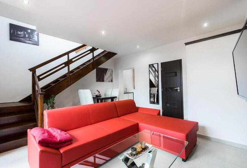سوییت دوبلکس, Apartments Benešova 6
