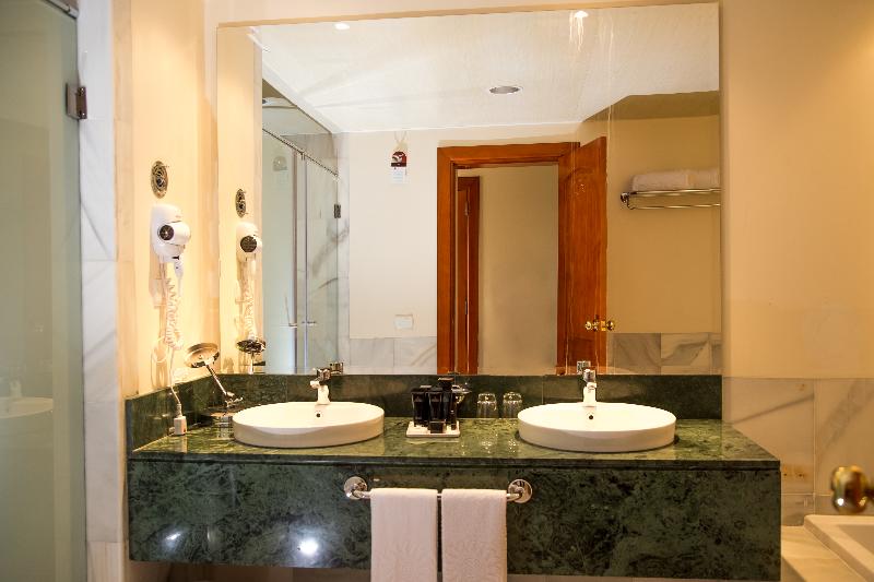 اتاق استاندارد, Skyview Hostel