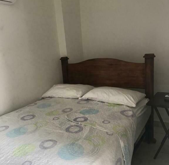 اتاق استاندارد, Hostal Compostela Inn