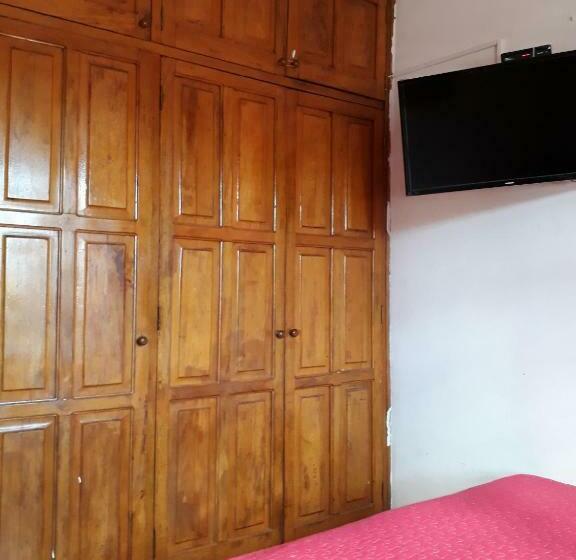 اتاق استاندارد, Hostal Compostela Inn