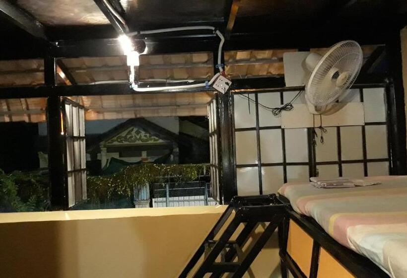 تختخواب در اتاق مشترک, Vanny's Peaceful Guesthouse