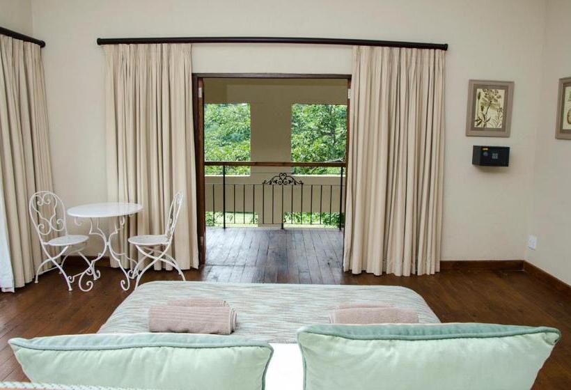 فيلا ديلوكس غرفة نوم, Villa Rostrata On Lake