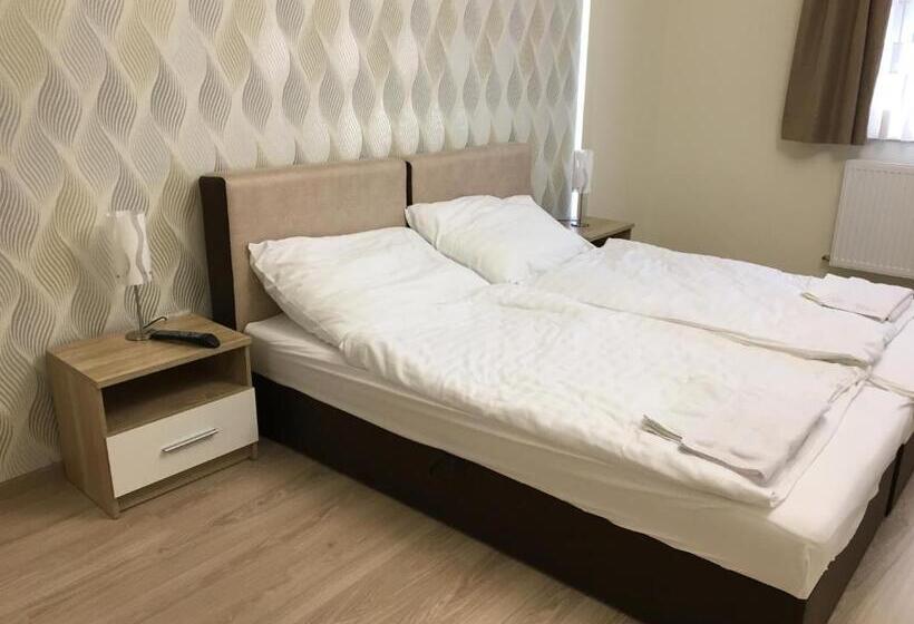 اتاق استاندارد چهار تخته, Kristály Apartmanok