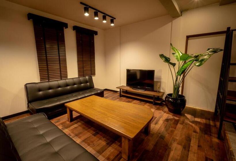 اتاق سوپریور خانوادگی, Lifehouse Ippo