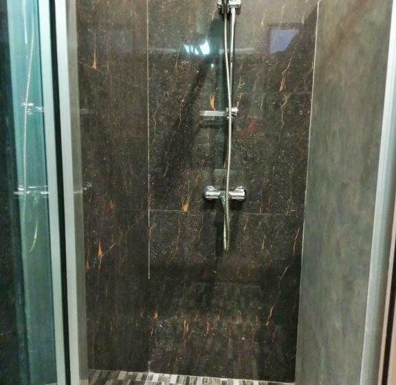 اتاق لوکس, Selavi Resort Bentota