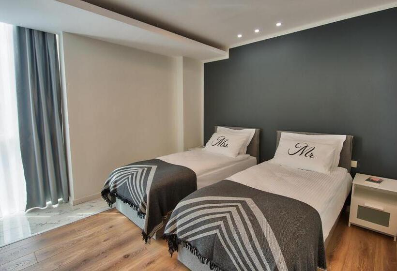آپارتمان 1 خوابه با چشم‌انداز دریا, Arkk Homes