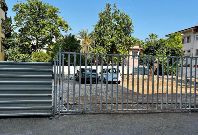 استودیوی استاندارد, Arkk Homes