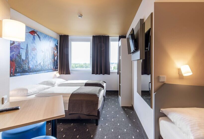 اتاق استاندارد سه نفره, B&b Hotel Landshut