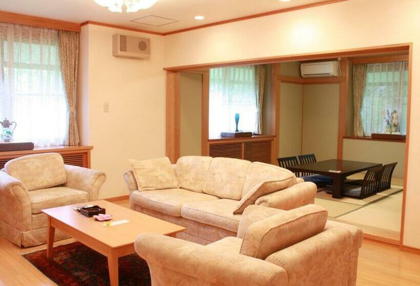 اتاق استاندارد چهار تخته, Megahira Onsen Quelle Yoshiwa