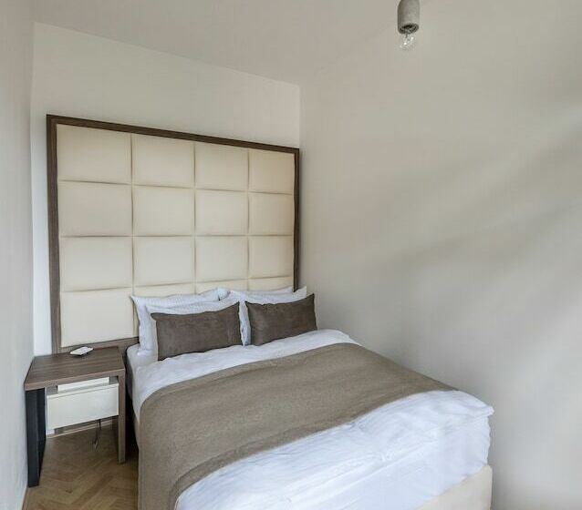 سوییت, Letna Garden Suites